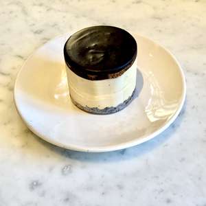 Mini Caramel Mousse Cake